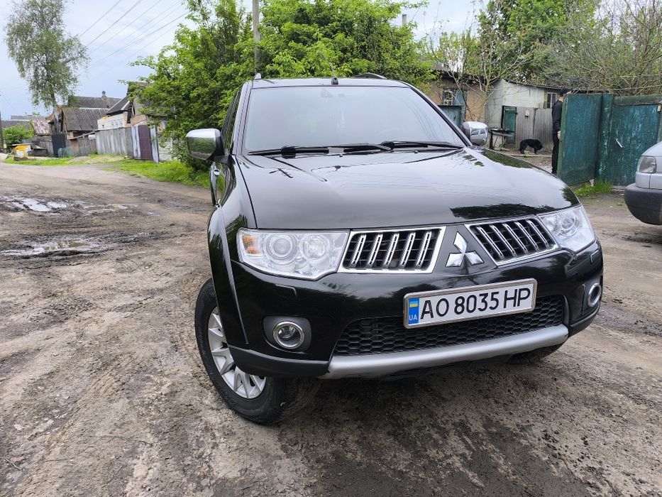 Mitsubishi pajero sport