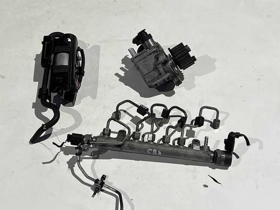 Топливный насос  2.0tdi passat b6 golf 5  тнвд common rail 03L130755