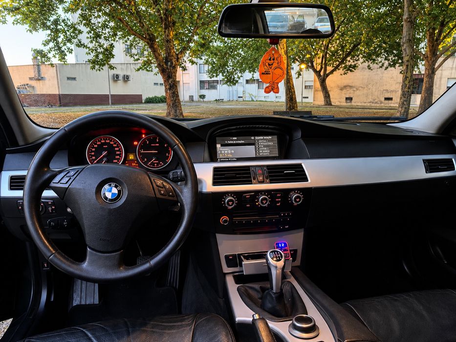 BMW E60 em bom estado