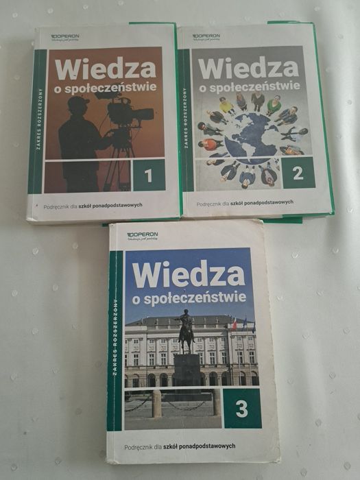 Wiedzą o społeczeństwie zakres rozszerzony 1-3