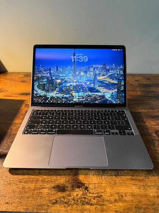MacBook Air M1 (2020) – 8GB / 256GB SSD – Excelente estado!