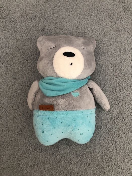 Mis szumis opiwiadajacy bajki