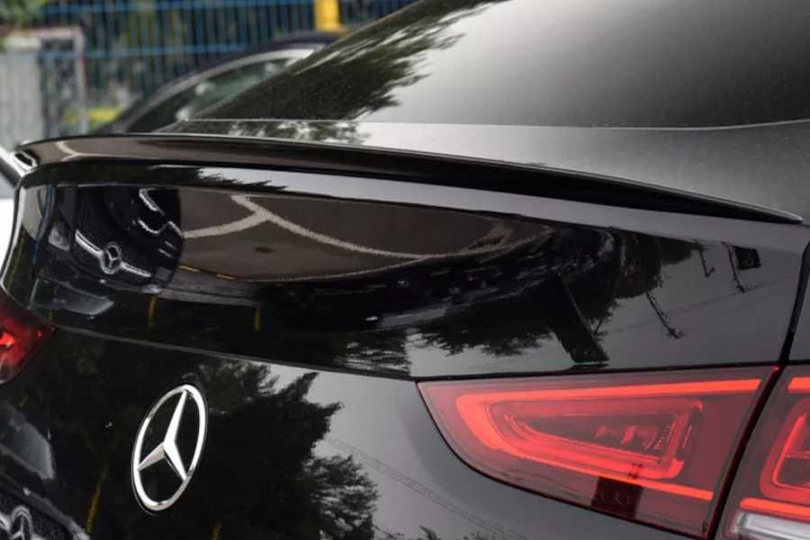 Aileron / lip / spoiler traseiro em preto piano brilhante  para Mercedes GLE C167 coupe +19 LOOK GLE 53 / AMG em plástico ABS