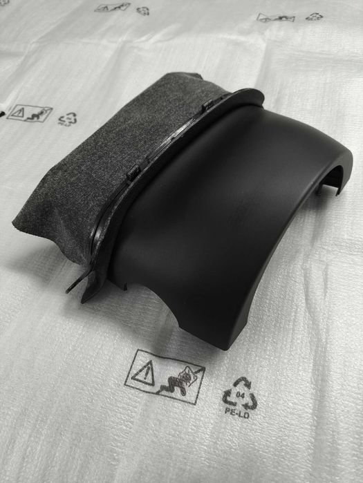 Audi A4 B6 e B7 - forra superior da coluna de direcção