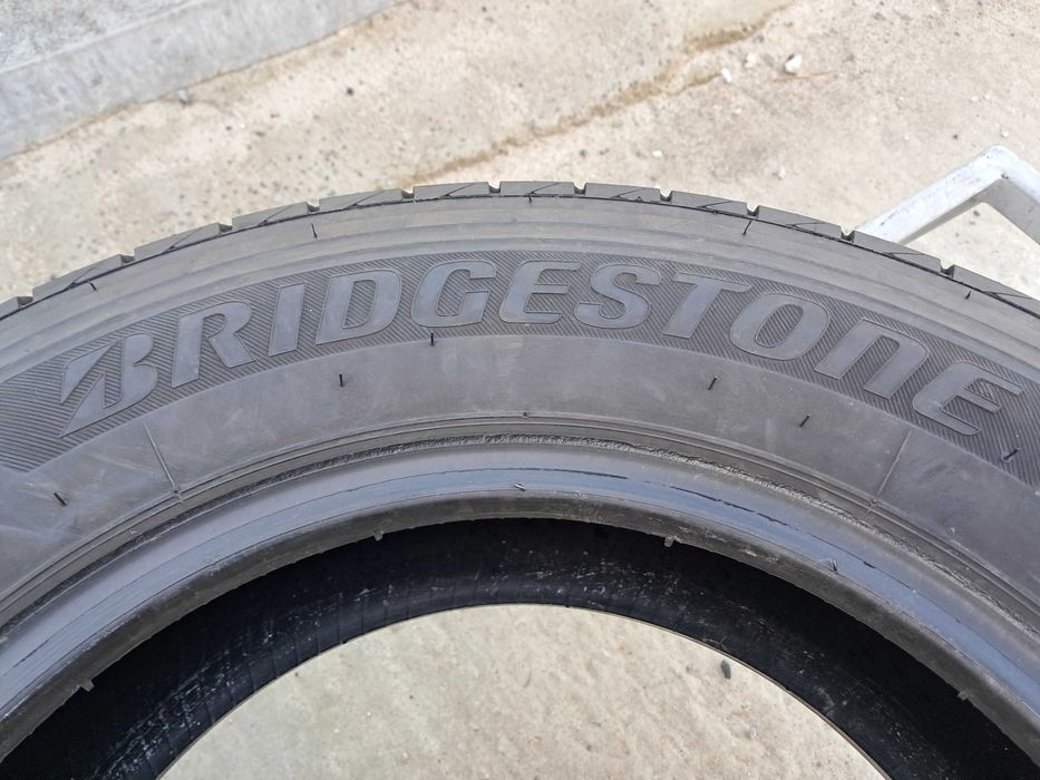 Резина літо 99% протектор Bridgestone 195/70 R15C Duravis R660