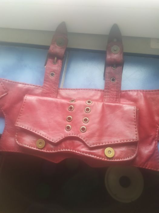 Сумочка жіноча,Шкіра . Через плече