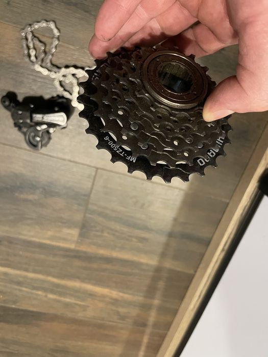Przerzutka shimano, wolnobieg 6 zębatek, łańcuch shimano