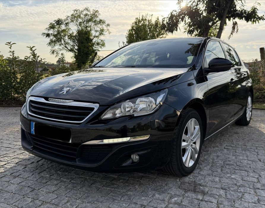 Peugeot 308 — fotografia 4
