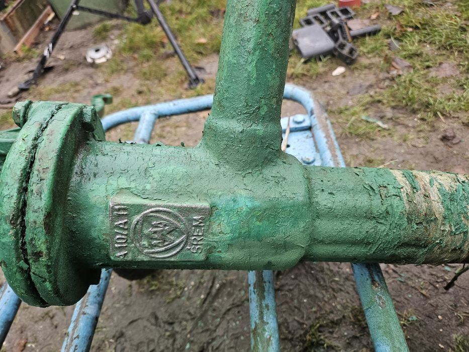 Pompa do wody abisynka, mala i duża