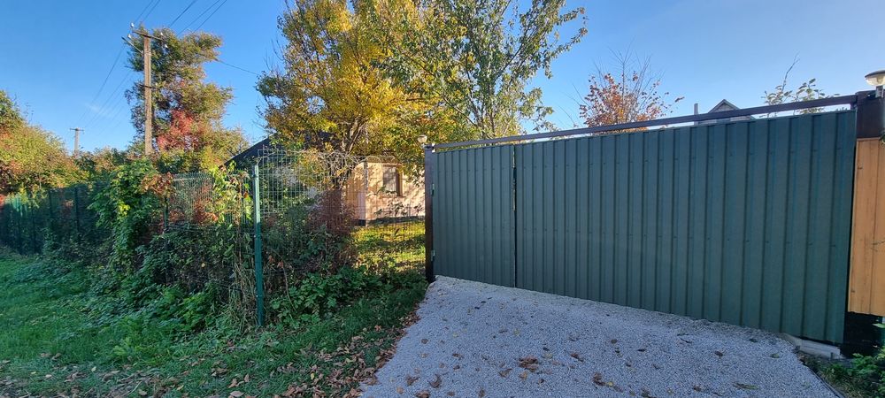 Будинок з Басейном на водосховищі для відпочинку та рибалки
