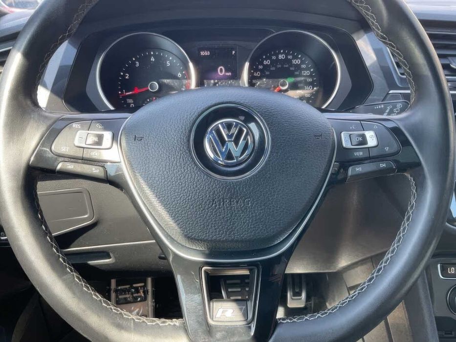 Volkswagen Tiguan      2019