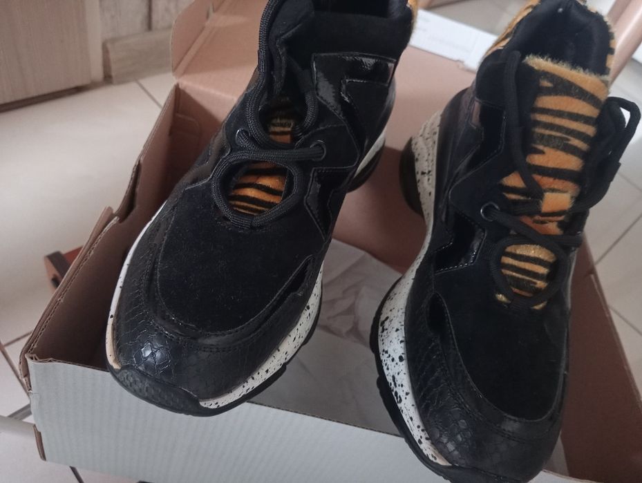 Adidasy damskie rozmiar 38 raz założone polecam