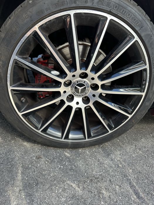Jantes turbine 19 5x112 7,5j e 8,5j traz com pneus originais Mercedez AMG com marcas de uso