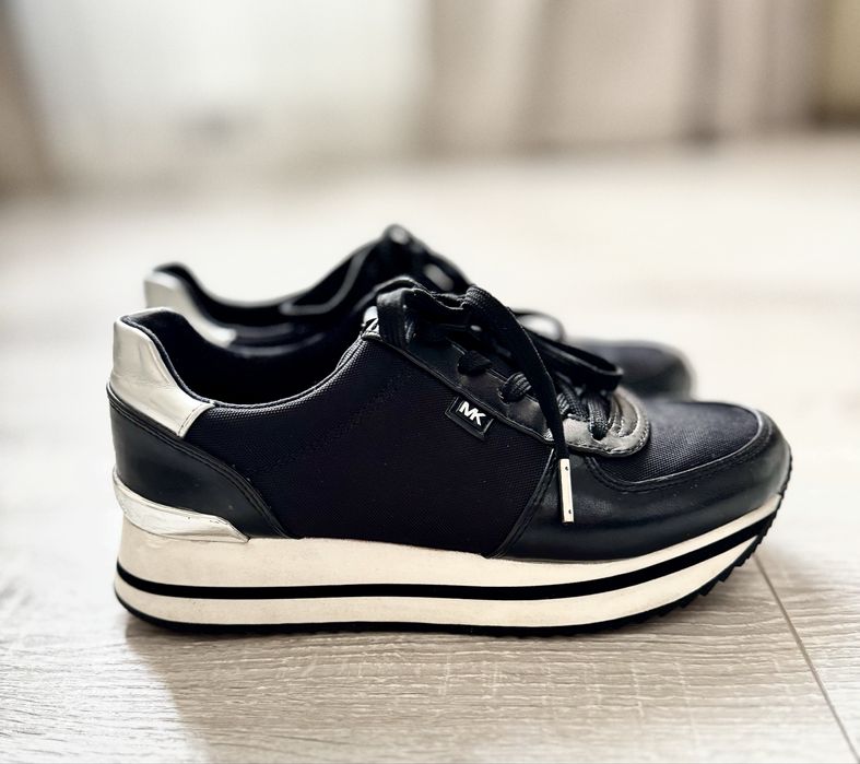 Кросівки Michael Kors