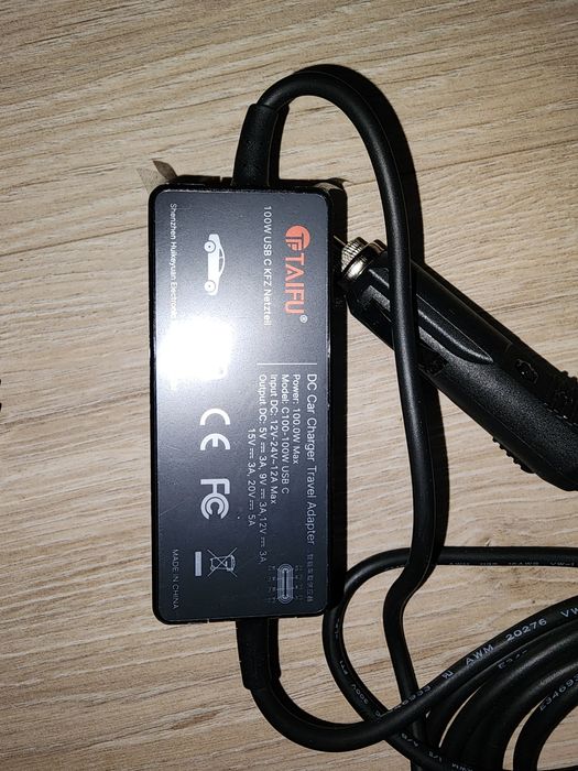 Зарядний блок автомобільний універсальний 100W для всіх ноутбуків