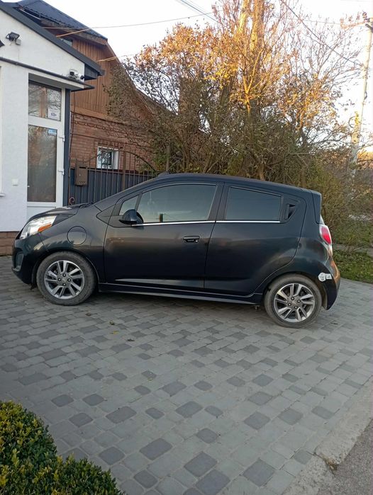 Продам Chevrolet spark ev