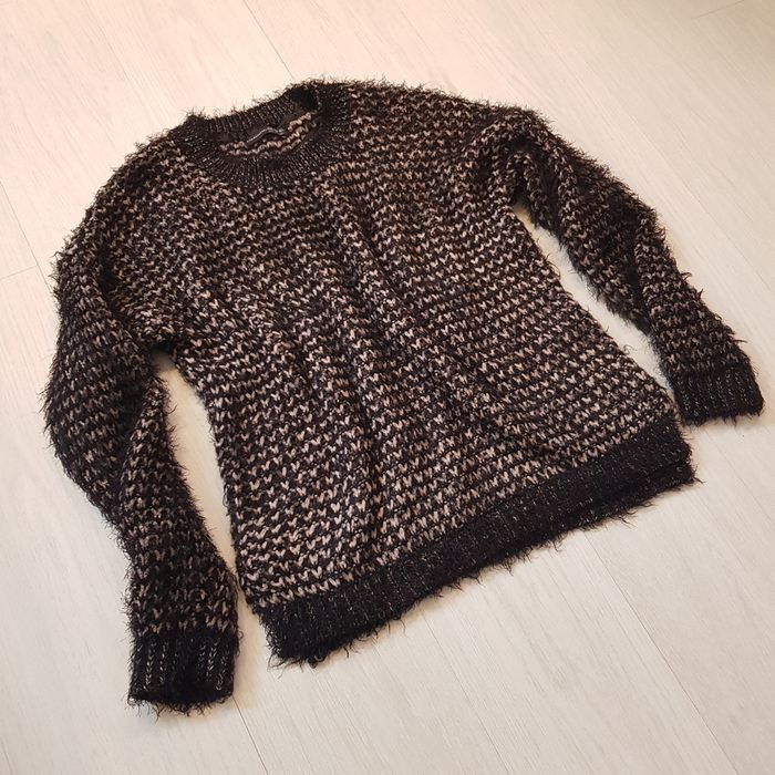 Mięsisty sweter Atmosphere z włosiem czarny pudrowy róż s/m/l