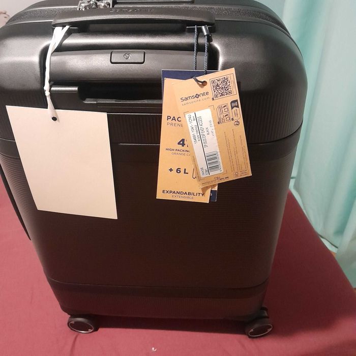 Walizka nowa Samsonite