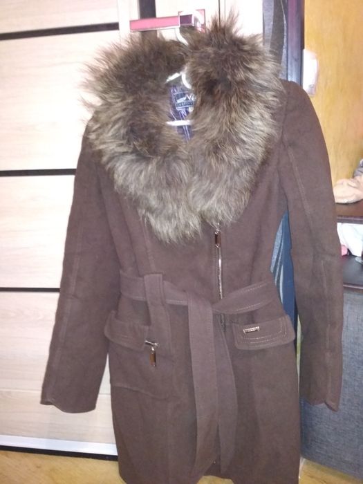 Нове зимове пальто+ подарунок шарф