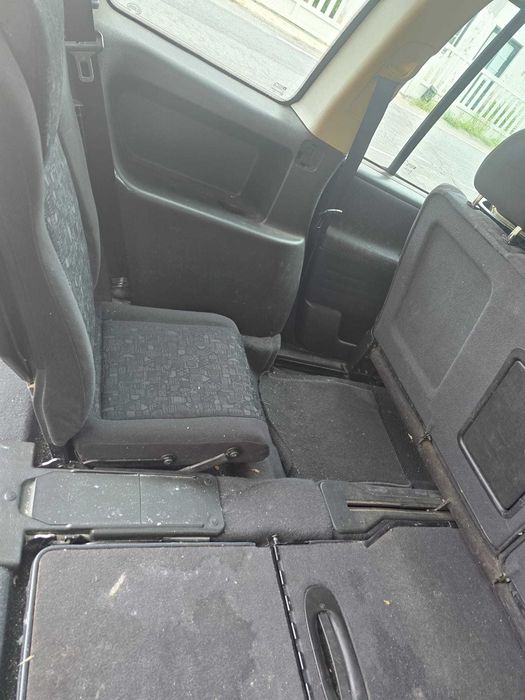 Carro  Opel Zafira 2001 7 lugares para venda 170 mil kilometros rodados