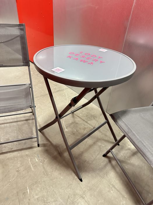 Stol ogrodowy i kresla