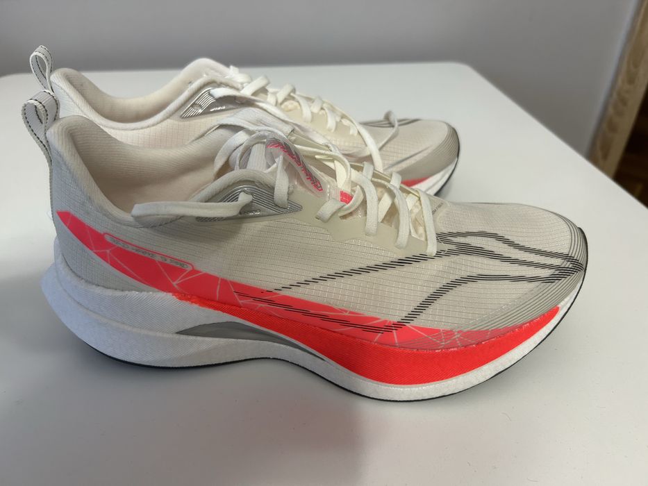 Buty biegowe Li ning red hare 9 pro 44 (28cm)