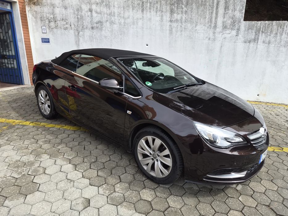 Recente Lindíssimo Com poucos kms, impecável, aceito retoma