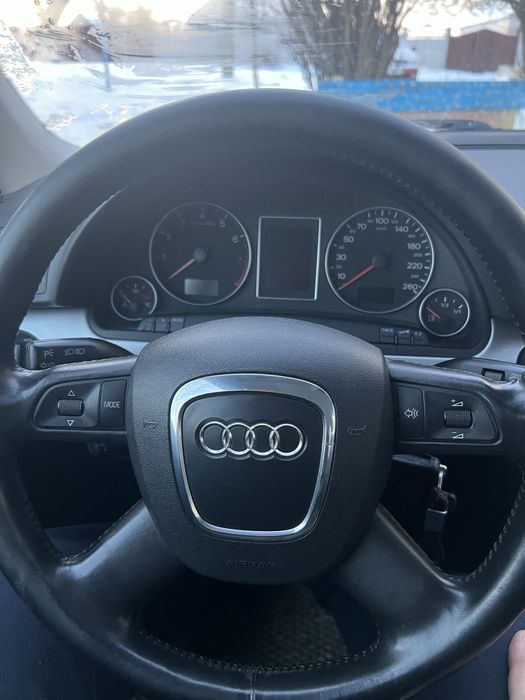 Audi a 4 b 7 в хорошем состоянии 2006 гв