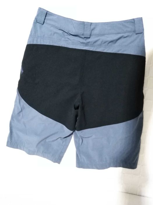 Calções Azuis e Negros Tamanho L 46-48