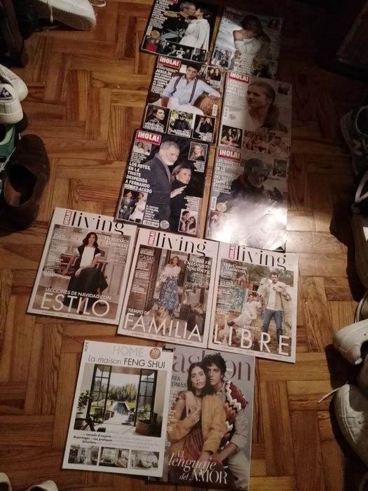 Revistas Vivre cotés de Paris cada 2E.-Revistas Hola cada 2E Desde 2E.