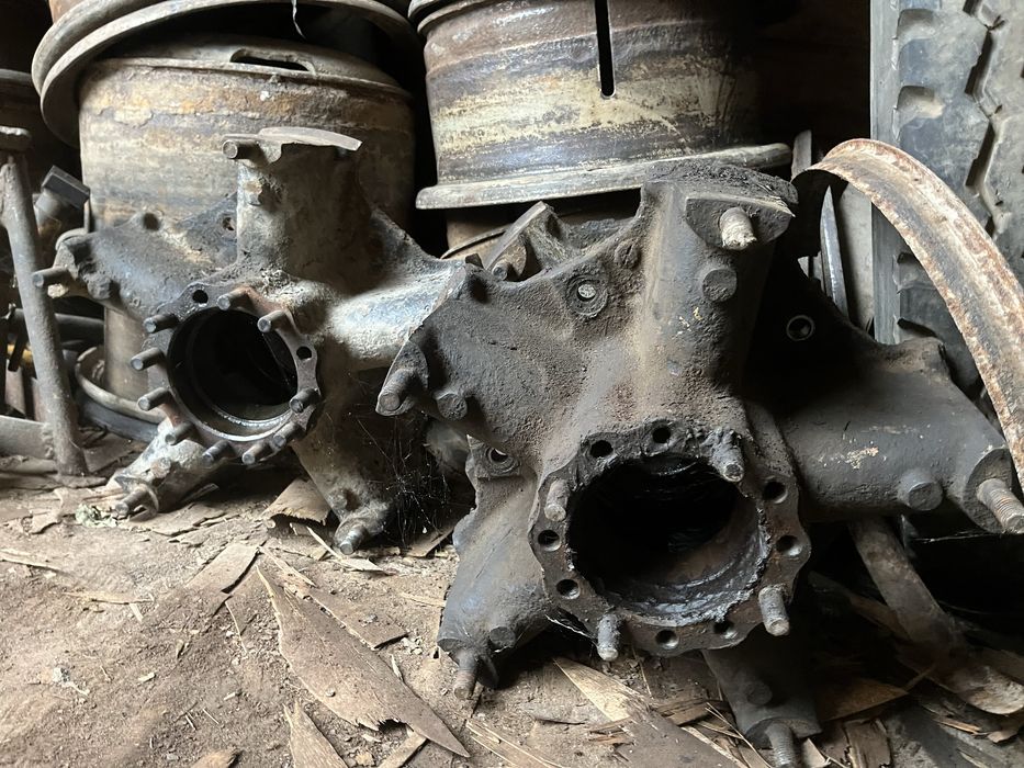 Торсіон кабіни Камаз в зборі з кронштейнами