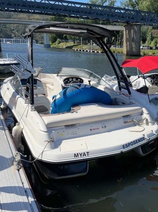 Vendo Lancha MONTEREY 200 EDGE