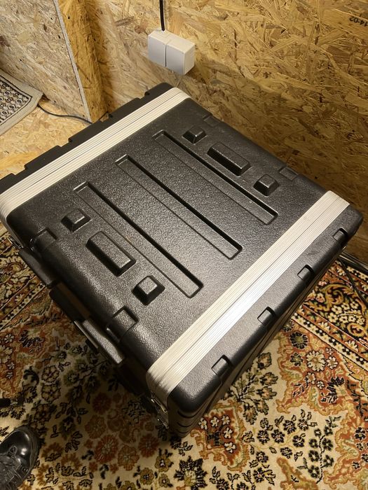 Flight case rack 12 unidades