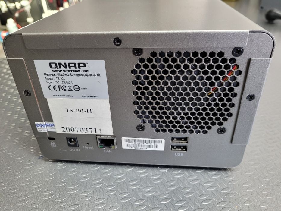 NAS Backup QNAP 2x 1T