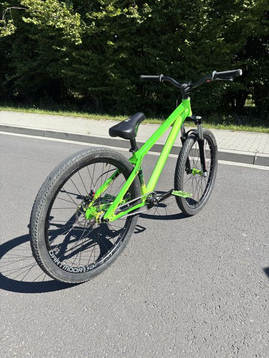 Rower dirt NS Bikes Movement