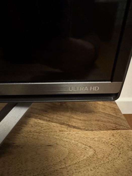 LG 49UF7787 49” ultra HD Smart TV z webOS 2.0 3840x2160