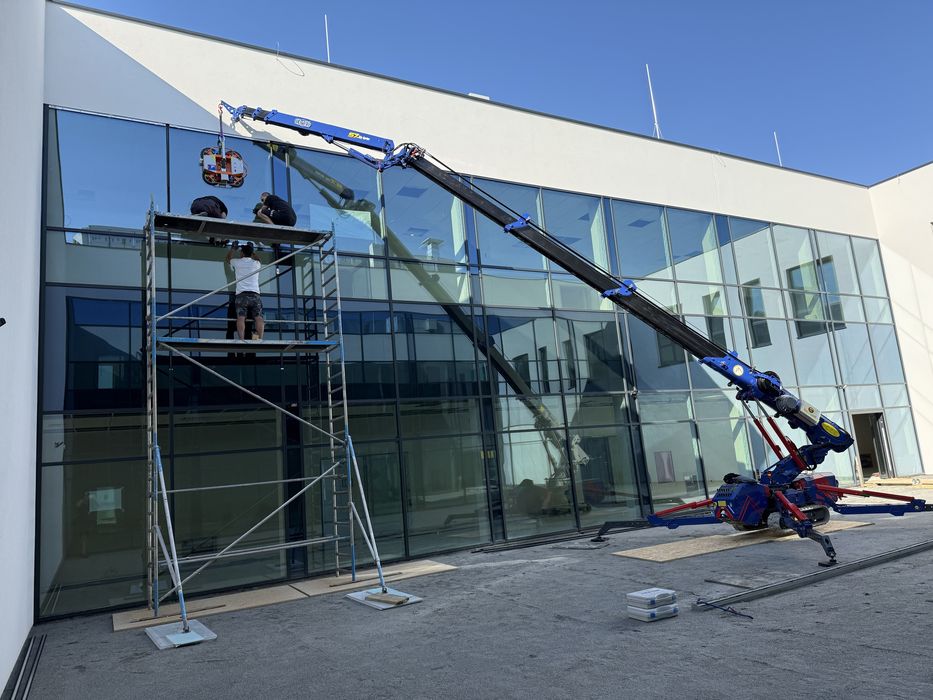 Mini żuraw „pająk” – wynajem z operatorem OD ZARAZ Wrocław/Dolny Śląsk