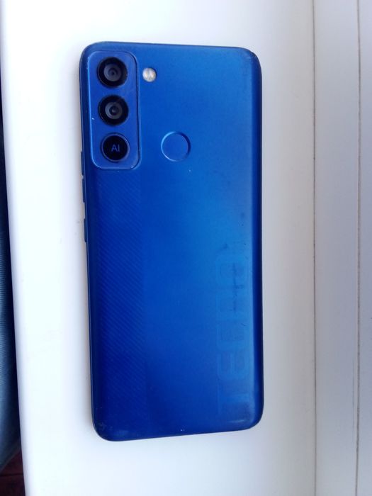 Телефон Tecno POP 5 LTE (BD4i) 3/32Gb 2SIM