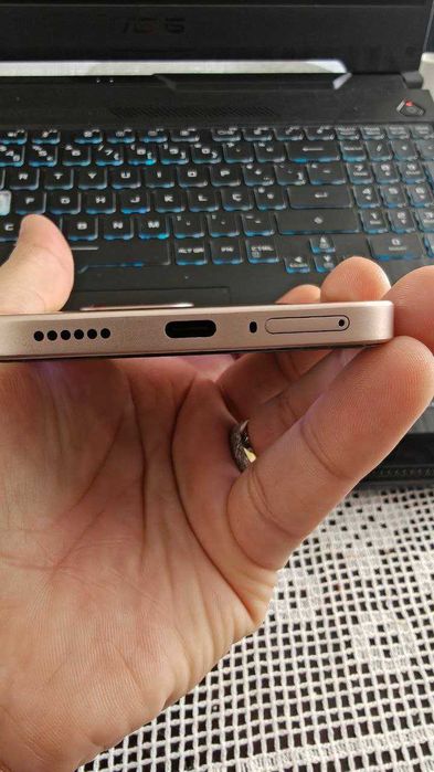 Xiaomi 15T 256GB / 12GB RAM - Rosa Dourado (Estado de Novo + Garantia)