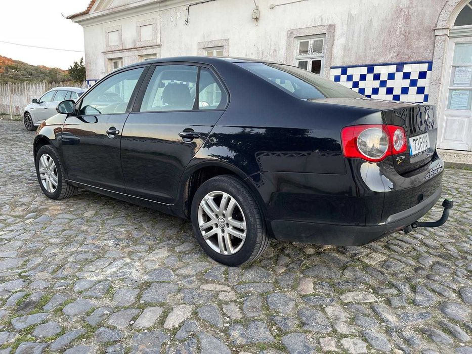 VW Jetta 1.9TDI 105CV Nacional