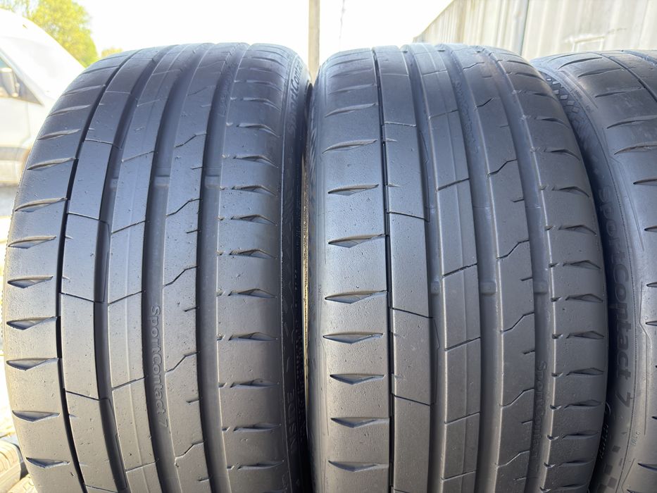 Шини б/у 225/35 r19 Continental 4шт