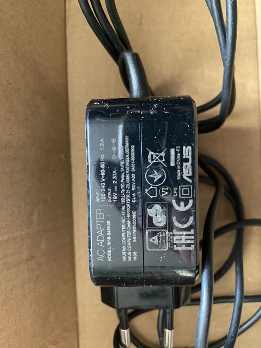 Sprzedam ładowarki do laptopów