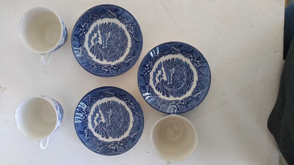 Lote parcial de 3 xícaras de chá em faiança/porcelana inglesa clássica, como NOVAS!