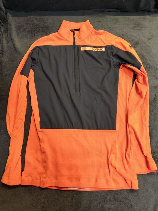 Продам кофту Adidas Terrex
