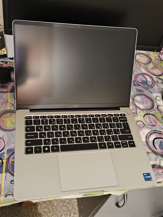 Redmi book 14 (2024).