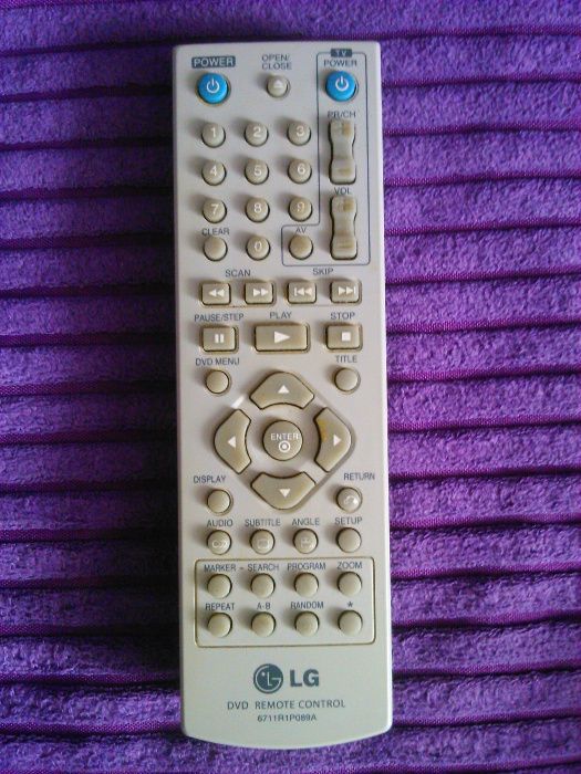 Odtwarzacz DVD - LG