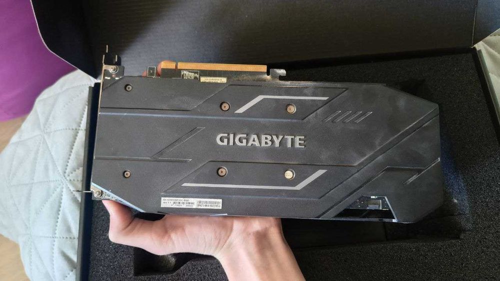 Відеокарта GIGABYTE RTX 2060 SUPER 8GB