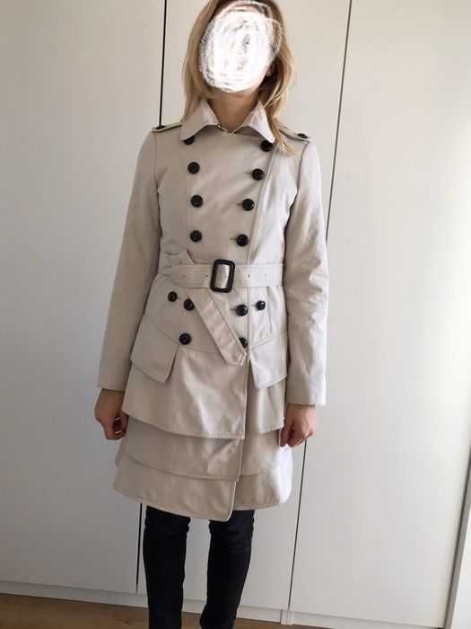 Jasno beżowy płaszcz Burberry roz. 36