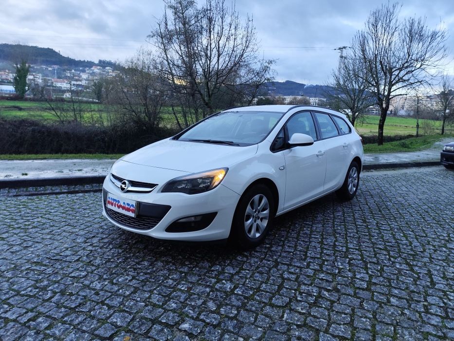 Opel Astra Sport Tourer Cosmo