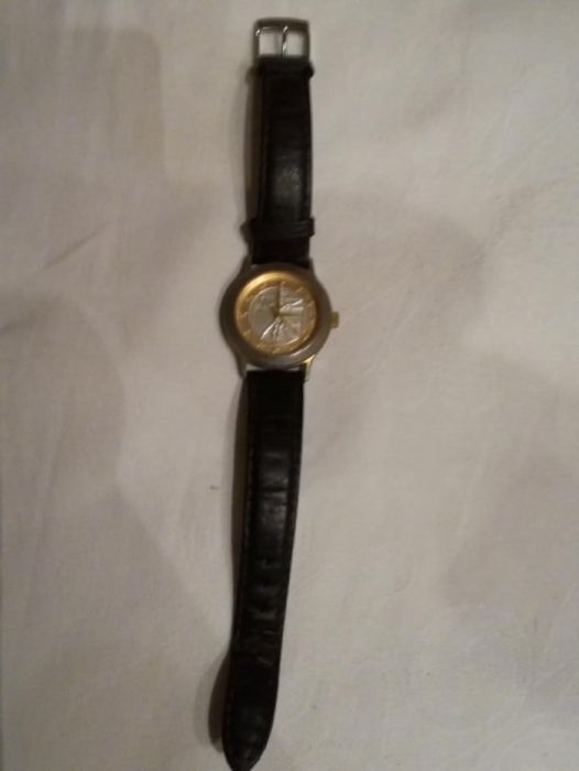 Relógio comemorativo entrada União Europeia 2002